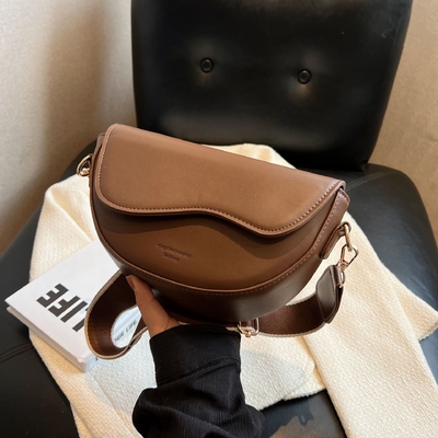 Le sac à dos à une épaule, sous-bracelet rétro, tout-en-un, sac à selle.