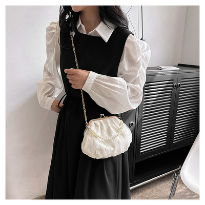 2024 NEW RETRO FAIRY SOLID COLOR petit sac à main blanc sac à perles filet de toile de femme dans un sac simple