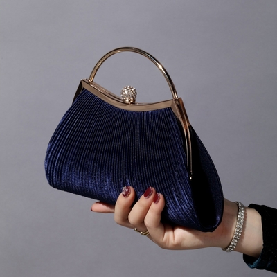 EUROPE ET LES ÉTATS-UNIS RETRO COLOR SOLID Pléché RING de la main mode verrouillé fermé sac à manger chaîne sac à dos