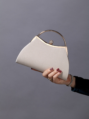 EUROPE ET LES ÉTATS-UNIS RETRO COLOR SOLID Pléché RING de la main mode verrouillé fermé sac à manger chaîne sac à dos