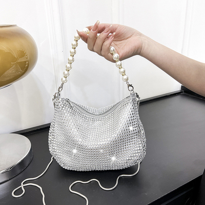 Une nouvelle poignée de perle imitation de sac à main en diamant plein sac à épaule sac explosif de fête transfrontalier sac à souper mode épaule