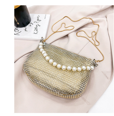 Une nouvelle poignée de perle imitation de sac à main en diamant plein sac à épaule sac explosif de fête transfrontalier sac à souper mode épaule