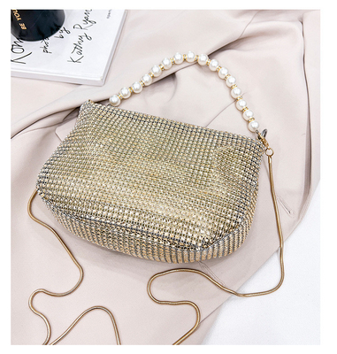 Une nouvelle poignée de perle imitation de sac à main en diamant plein sac à épaule sac explosif de fête transfrontalier sac à souper mode épaule