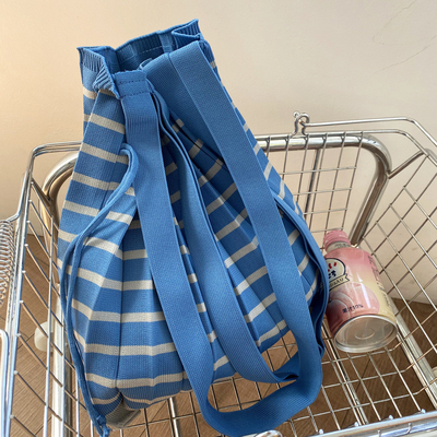 Nouveau sac à épaule littéraire plissé sac de femme tressé sac à tricoter d'hiver sac de mode sac de femme transfrontalier