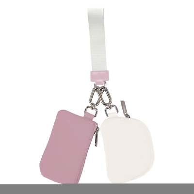 La mode du porte-monnaie LULU 2024 sera accompagnée d'un sac à cartes.