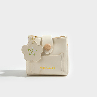L'été frais tout-match sac de mode féminin tendance de la mode avancée sens de la niche de conception crossbody sac de seau populaire cette année