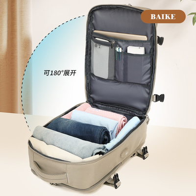 L'équipement de transport est très simple, le sac à dos est de grande capacité, le poids est léger, les bagages sont multifonctionnels, le sac à dos est court, le voyage est difficile.