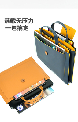 Un ordinateur de bureau de 13 à 15 pouces, un carnet de notes, un ordinateur de mode.