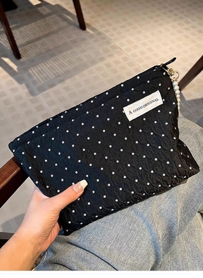 Polka DOT NOIR MAQUEAUGE sac de douceur de soins de la peau de stockage sac de transport porte-monnaie porte-porteuse sac à main de voyage de lavage