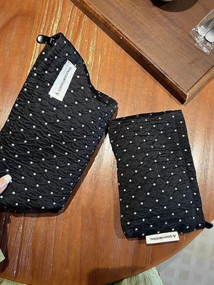 Polka DOT NOIR MAQUEAUGE sac de douceur de soins de la peau de stockage sac de transport porte-monnaie porte-porteuse sac à main de voyage de lavage