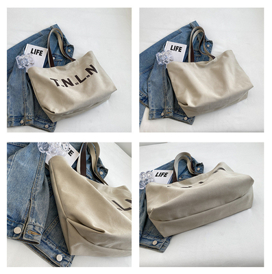 Le sac à main pour étudiants, la mode, le maquillage, le sac à maman.