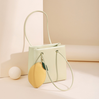 2024 LA NOUVELLE MODE BOURSE FEMMENNE UNE-ÉPAULE Toutes les aisselles petit sac carré NICHE conception sens rétro sac transversale femme