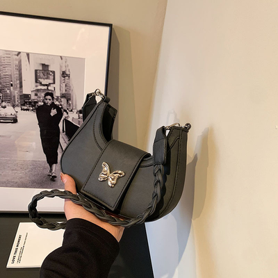Populaire nouveau sac de niche de conception féminine tendance style étranger sac papillon sens avancée de toutes les épaules sac sous-bracelet