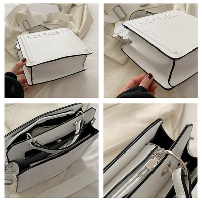 L'équipement est équipé d'une boîte à outils, d'une boîte à outils, d'une boîte à outils, d'une boîte à outils, d'une boîte à outils, d'une boîte à outils, d'une boîte à outils, d'une boîte à outils, d'une boîte à outils, d'une boîte à outils, d'une boîte à outils, d'une boîte à outils, d'une boîte à outils, d'une boîte à outils, d'une boîte à outils, d'une boîte à outils, d'une boîte à outils, d'une boîte à outils, d'une boîte à outils, d'une boîte à outils, d'une boîte à outils, d'une boîte à 