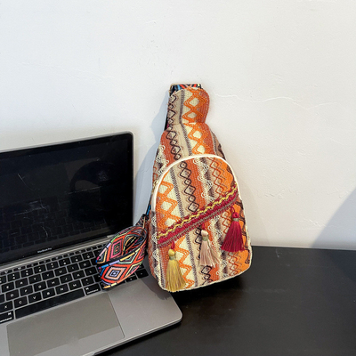 Nouveauté de la mode chinoise sac à main à épaule unique sac à main croisé rouge simple style ethnique petit sac texturé sac à poitrine sac de femme