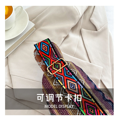 Nouveauté de la mode chinoise sac à main à épaule unique sac à main croisé rouge simple style ethnique petit sac texturé sac à poitrine sac de femme