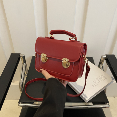 SENSION SENIOR DE RETRO Petit sac à main FEMMES 2024 Nouvelle mode d'été style étranger sac à main petit sans tout sac à main carré