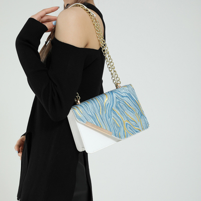 Sac de la nouvelle mode de la femme petit sac carré en gros de niche simple rétro sable rapide tout seul épaule crossbody cha