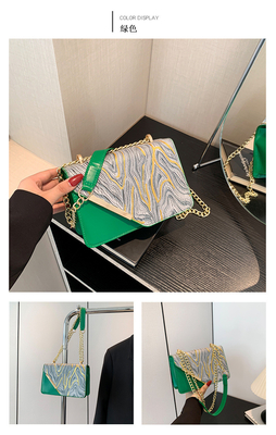 Sac de la nouvelle mode de la femme petit sac carré en gros de niche simple rétro sable rapide tout seul épaule crossbody cha
