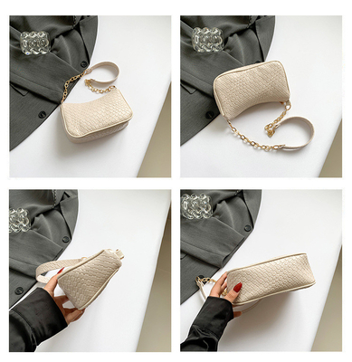 Une nouvelle tendance de la mode, une imprimante en pierre, une conception unique, un sac à main, un sac à main, une valise explosive pour femmes.