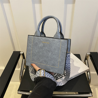 VINTAGE CHIC TEXTURED LETTER TOTE BAG sac de femme 2024 Nouveau sac à main de mode de grande capacité