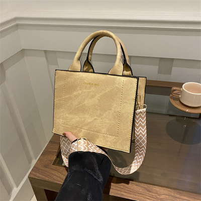 VINTAGE CHIC TEXTURED LETTER TOTE BAG sac de femme 2024 Nouveau sac à main de mode de grande capacité