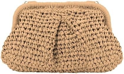 La plage est chic, les femmes sont raffées, la paille est plongée, la pince est élégante, les vacances d'été, le sac de sport, le sac à main, le sac à main.