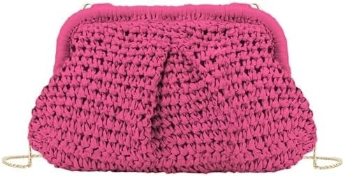 La plage est chic, les femmes sont raffées, la paille est plongée, la pince est élégante, les vacances d'été, le sac de sport, le sac à main, le sac à main.