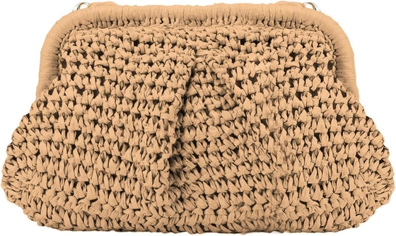 La plage est chic, les femmes sont raffées, la paille est plongée, la pince est élégante, les vacances d'été, le sac de sport, le sac à main, le sac à main.