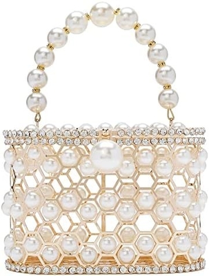 C'est un cadeau de mariage pour les femmes, avec des diamants de perle.
