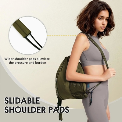 Le sac à dos à cordes pour hommes et femmes rouge