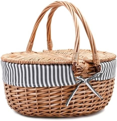 Un panier de pique-nique en cire avec couvercle et poignée, un corps tissé robuste avec une doublure lavable pour Pâques, la fête des mères, le camping en plein air.