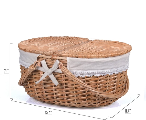 Un panier de pique-nique en cire avec couvercle et poignée, un corps tissé robuste avec une doublure lavable pour Pâques, la fête des mères, le camping en plein air.