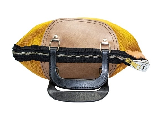 Fermeture de sacs à lettres avec poignées Avec la peau de tuff garniture, fond dur moulé, poignées palmées durables et construit dans le verrouillement, il est certainement un produit apprécié dans tous les bureaux, salles de courrier ou entrepôt