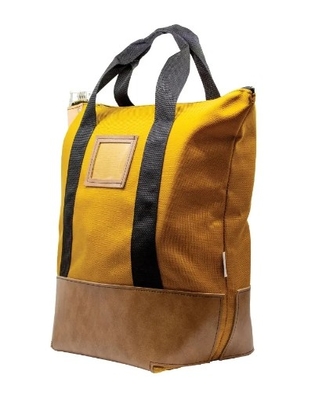 Le sac de messagerie est conçu pour une sécurité maximale! Idéal pour déplacer vos documents privés, espèces, chèques, courrier, etc. dans un endroit sûr.