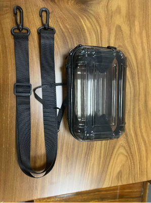 Mini sac de maquillage transparent de voyage, sac à bandoulière unique de 7 pouces, sac de voyage bandoulière, sac de rangement rigide en PC, petit sac carré d'aviation