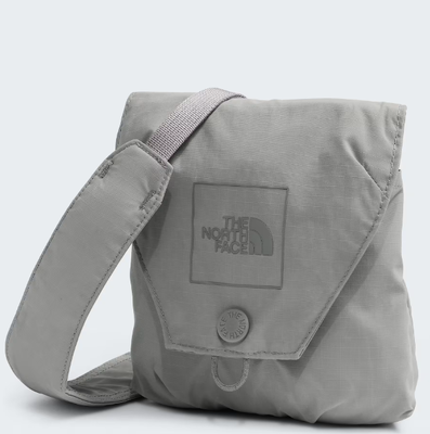 New lightweight and portable crossbody bag with a sleek design