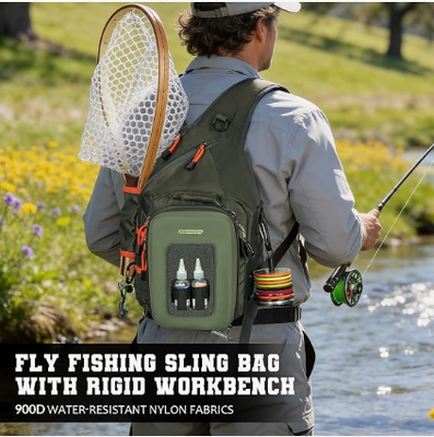 Un sac à dos de pêche avec poste de travail et support de filet.