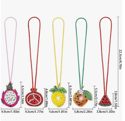 5PCS Breloque de sac perlée avec patch Charme de fruit pour sac à main Porte-clés d'été | Petit charme de sac, Pitaya Grenade Pastèque Orange Citron Charme de sac, Perles et strass, cousu à la main