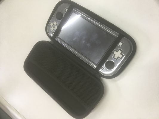 Étuis rigides légers en EVA avec doublure en velours et couverture en cuir PU offrant une protection pour les rasoirs, les jeux et l'électronique