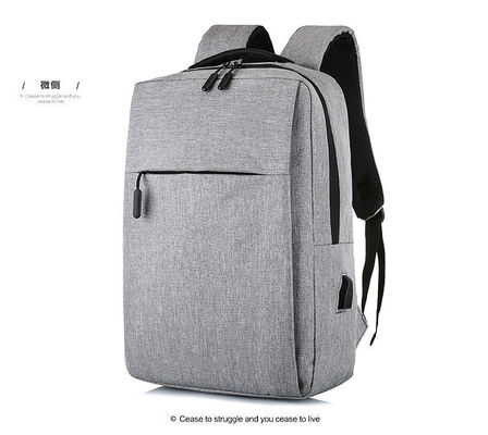 Fabrique en gros sac à dos portable étanche en nylon extérieur fermeture à glissière sac à dos portable étanche en nylon avec interface USB